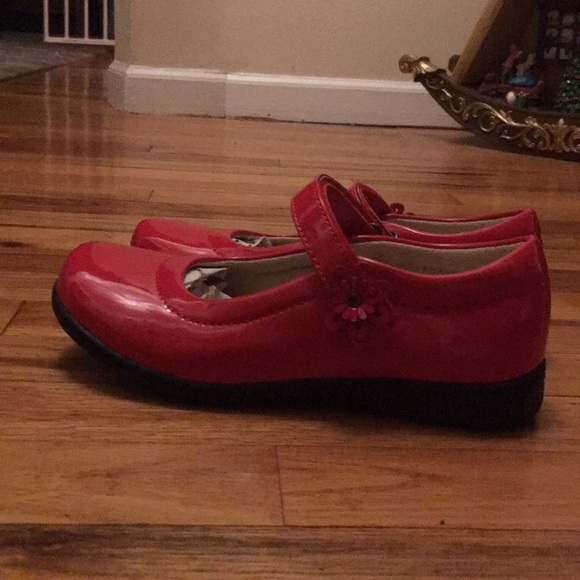 Mary Jane red dress shoes - Picture 2 of 6